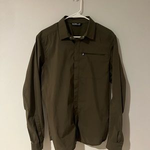 Medium Arc’Teryx KASLO Men’s Longsleeve shirt